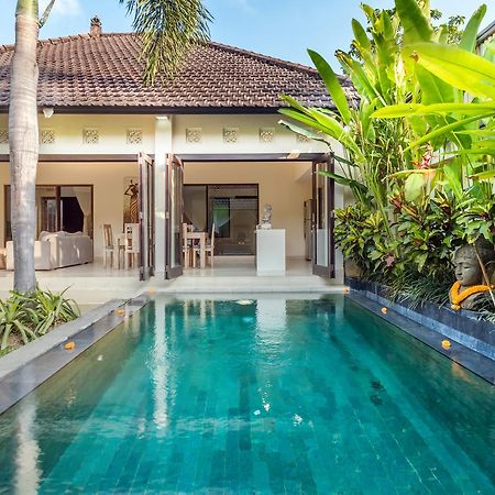 Villa Delice Seminyak Exteriör bild